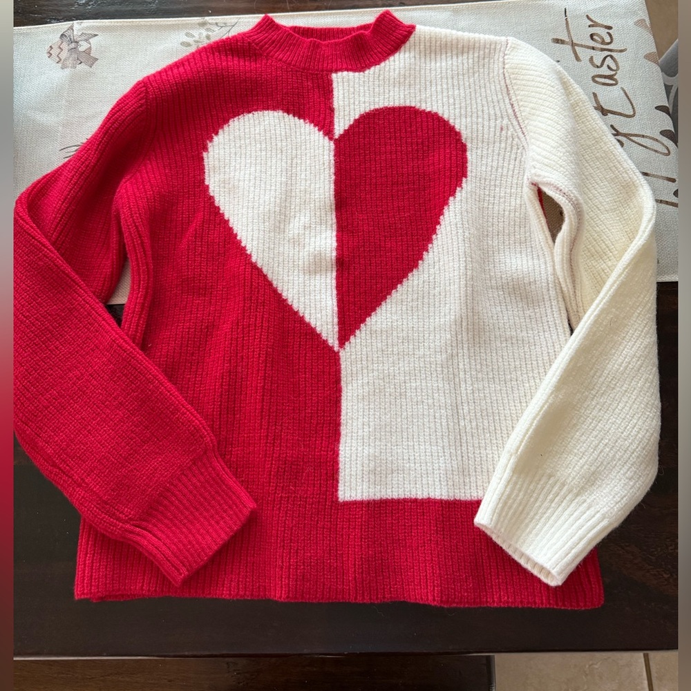 New Women’s Valentine Red & White Heart Sweater size M